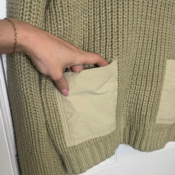 Zara Chunky Knit Pocket Sweater Sage Green Cropped Boxy Cozy Pullover Large - Picture 6 of 11